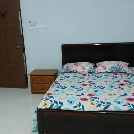 Kieara Holiday Guest House Kuala Terengganu Luaran gambar