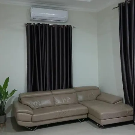 Kieara Holiday Guest House Kuala Terengganu Luaran gambar